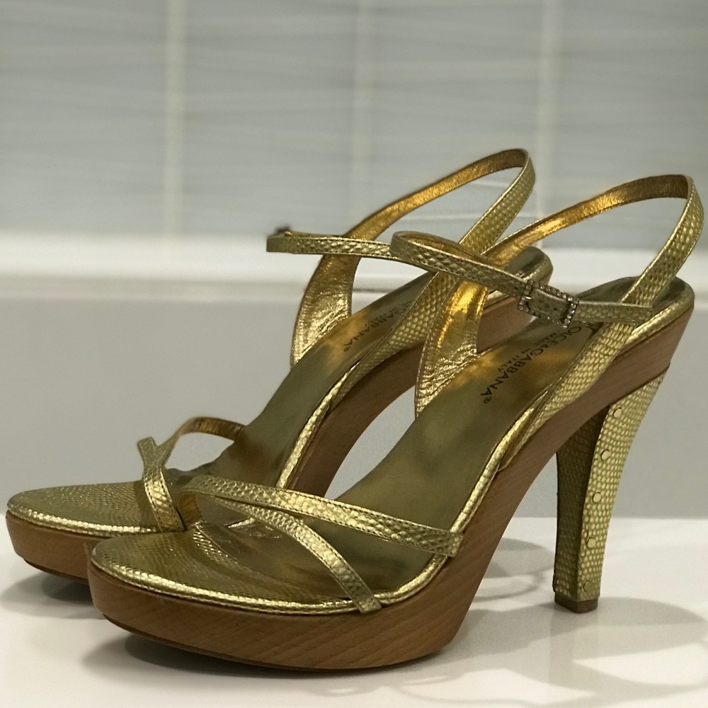 Dolce& Gabbana Gold Faux Snakeskin & Wood Sandals - Picture 1 of 7
